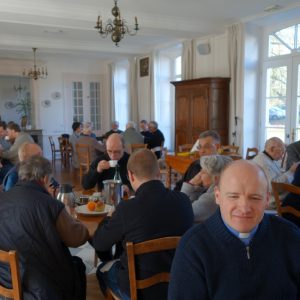 prêtres salle à manger